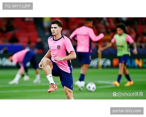 阿尔瓦雷斯7000万欧加盟巴萨传闻，马竞降价出售新核心