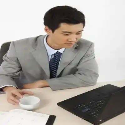 赵语